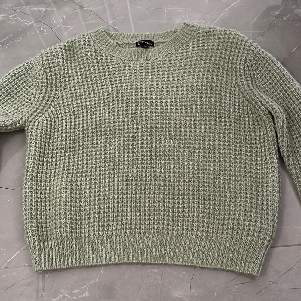 BABY GREEN knitted sweater💚💚
